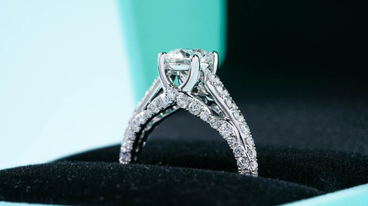 Il fascino senza tempo del diamante: simbolo di bellezza, forza e rarità